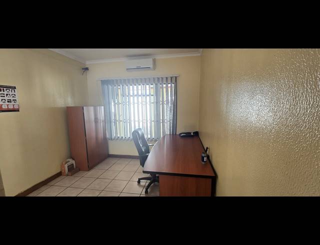 402M² OFFICE FOR SALE IN POLOKWANE CENTRAL